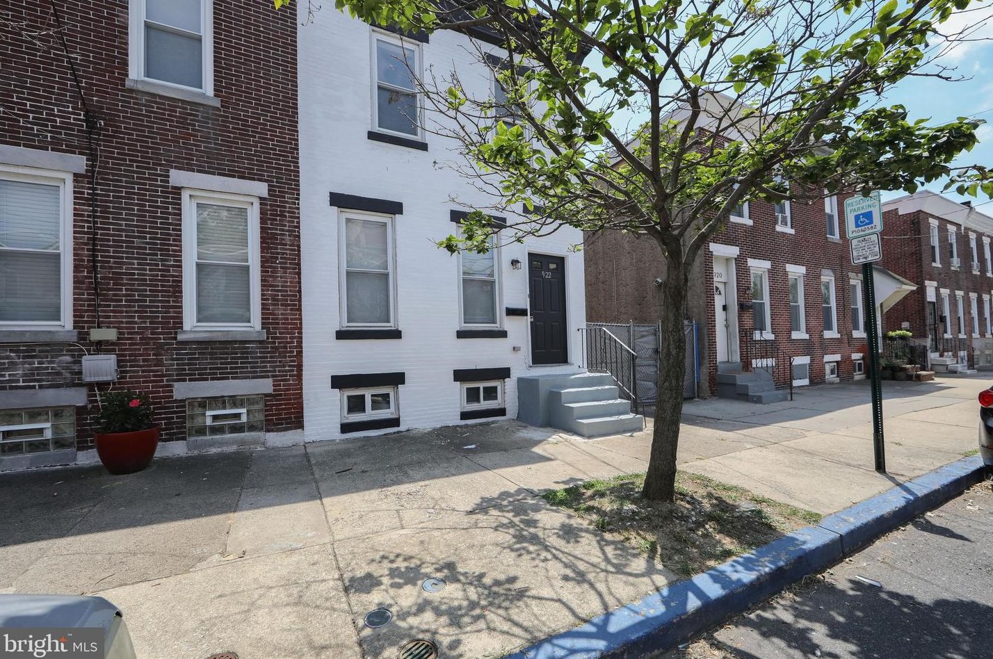 922 Mechanic St, Camden, NJ 08104