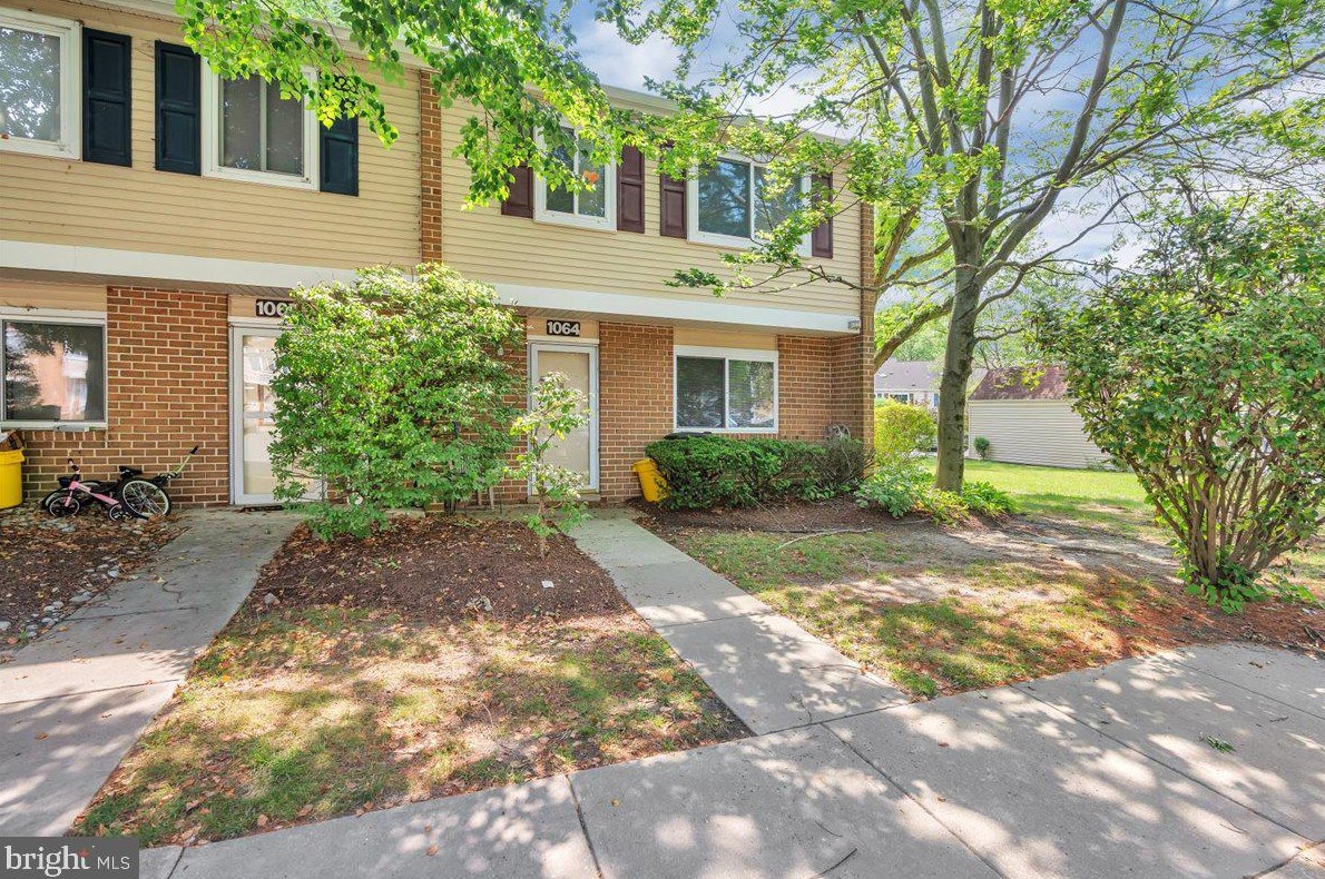 1064 Pendleton Ct, Franklin Township, NJ 08043