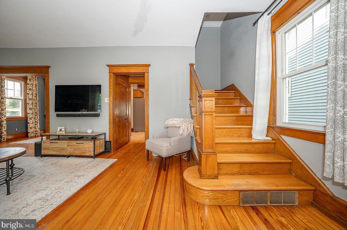 108 Emerald Ave, Camden, NJ 08108