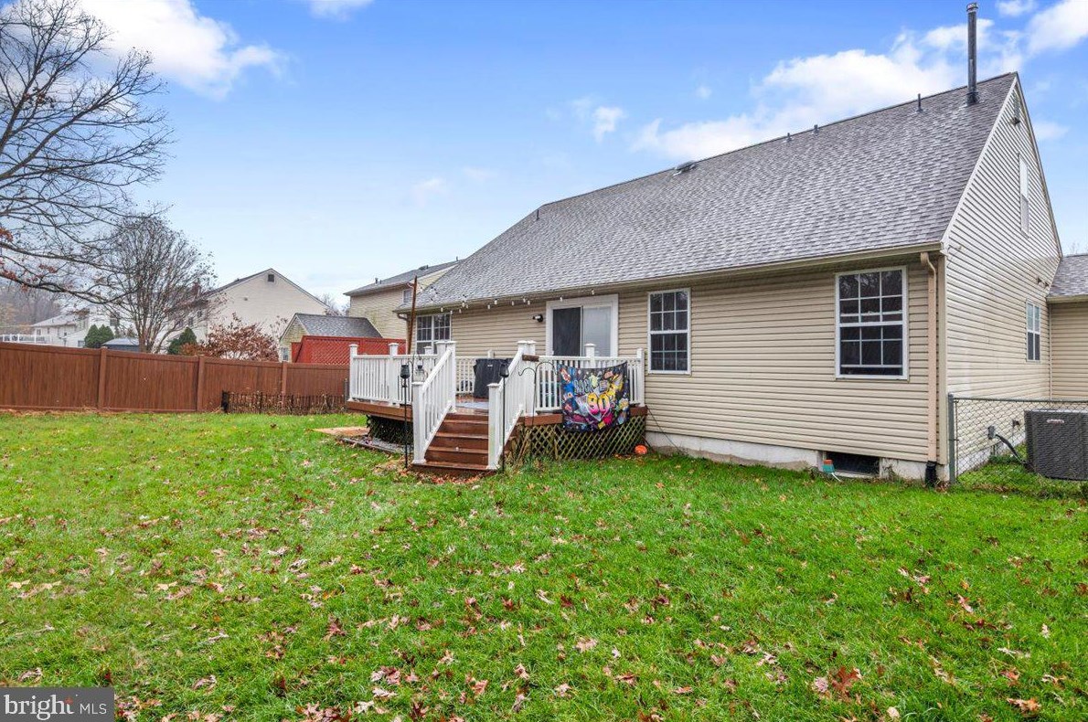 9 Annapolis Dr, Erial NJ  08081-2189 exterior