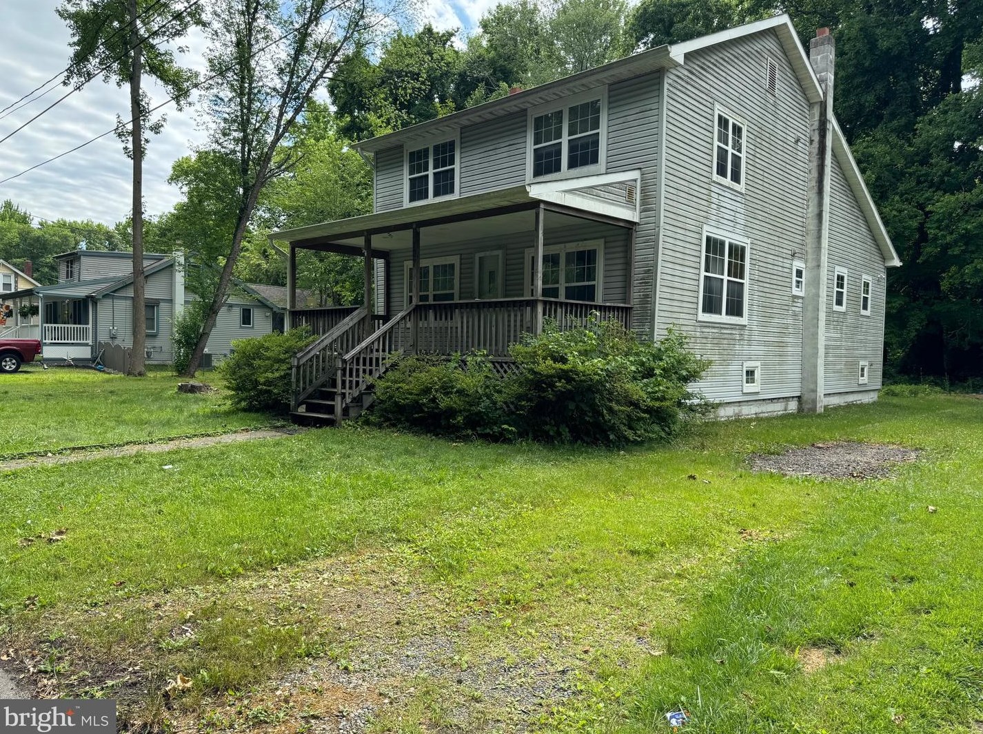 137 Manor Rd, Gibbsboro, NJ 08026