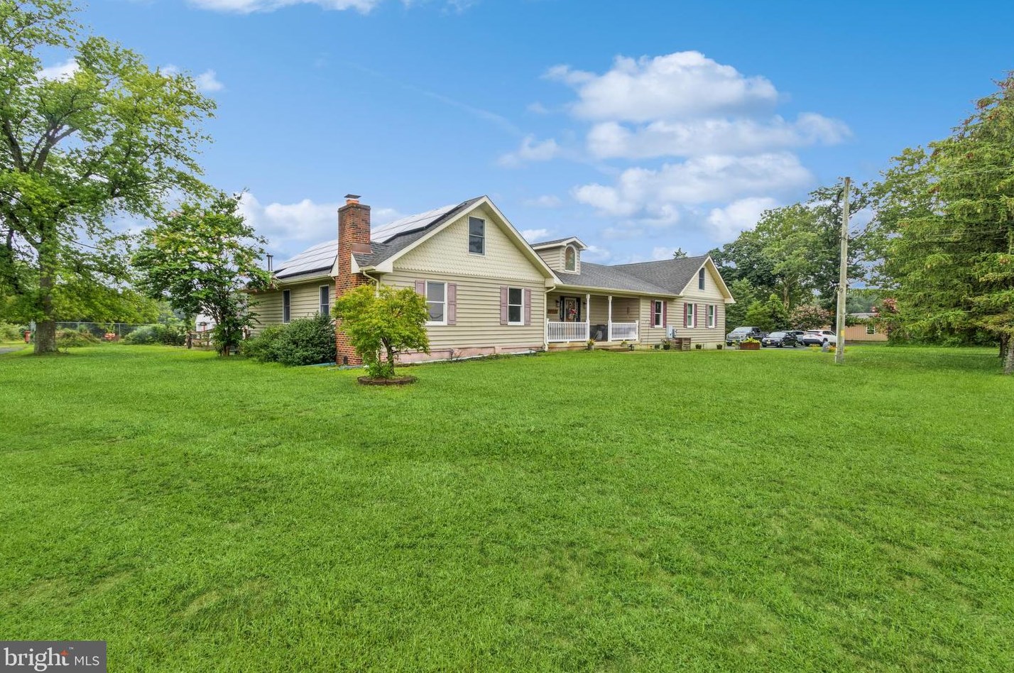 615 E Fleming Pike, Elm, NJ 08037