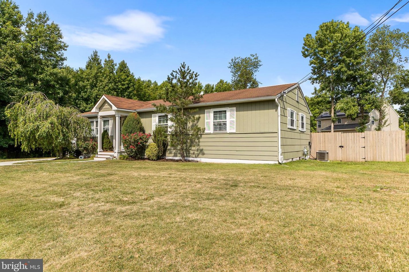1109 Poplar Ave, Franklin Township, NJ 08043