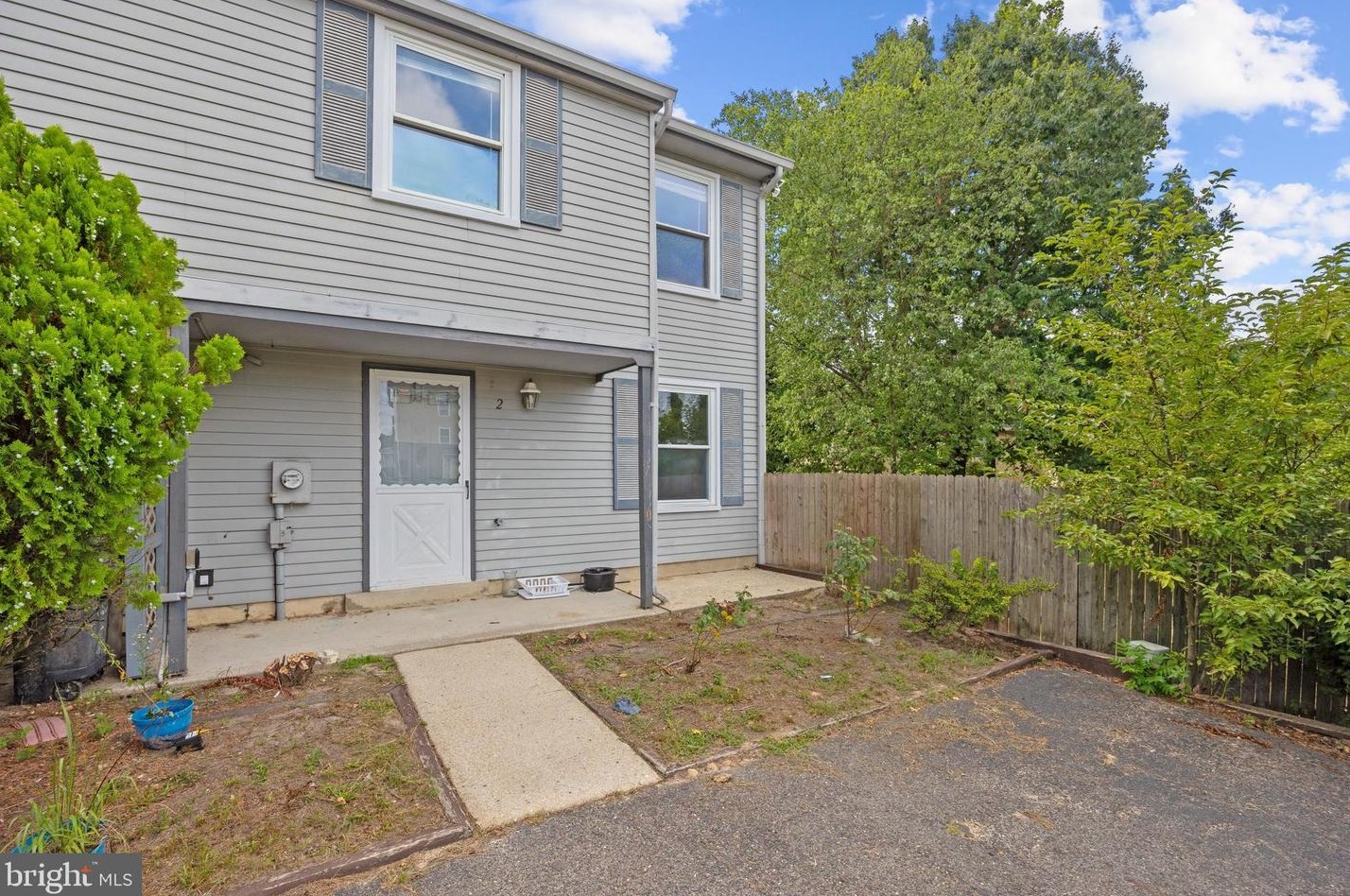 2 Melbourne Ln, Erial, NJ 08081