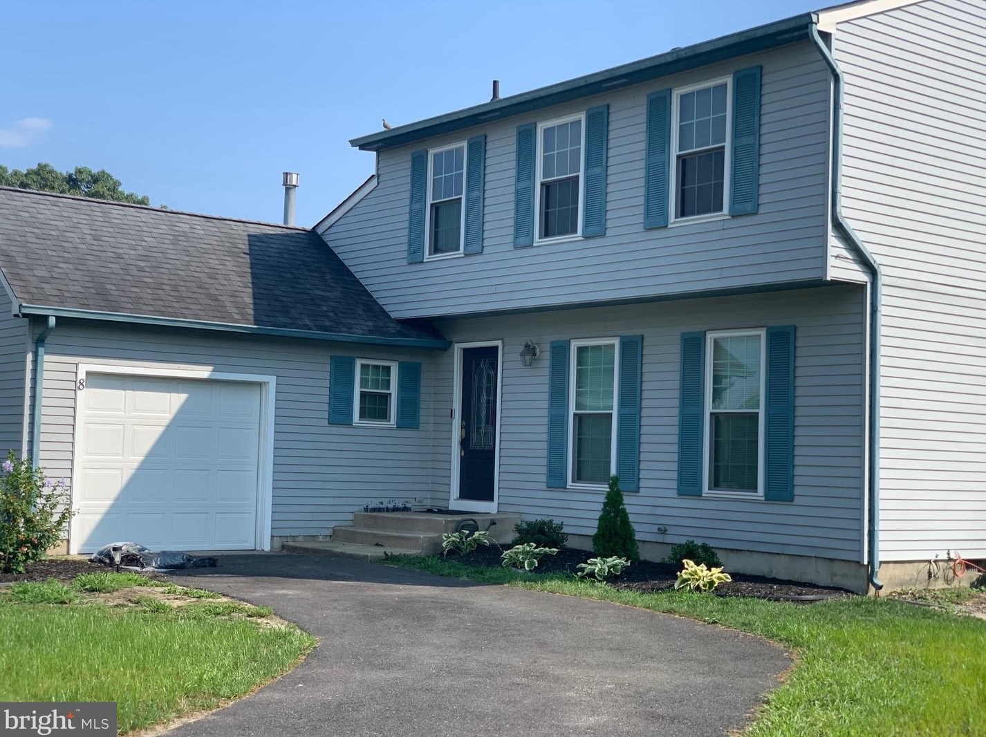 8 Hawthorne Rd, Erial, NJ 08081-2528