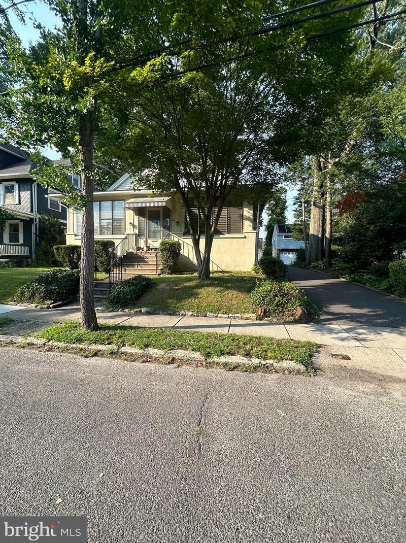 915 Park Ave #b, Camden, NJ 08108