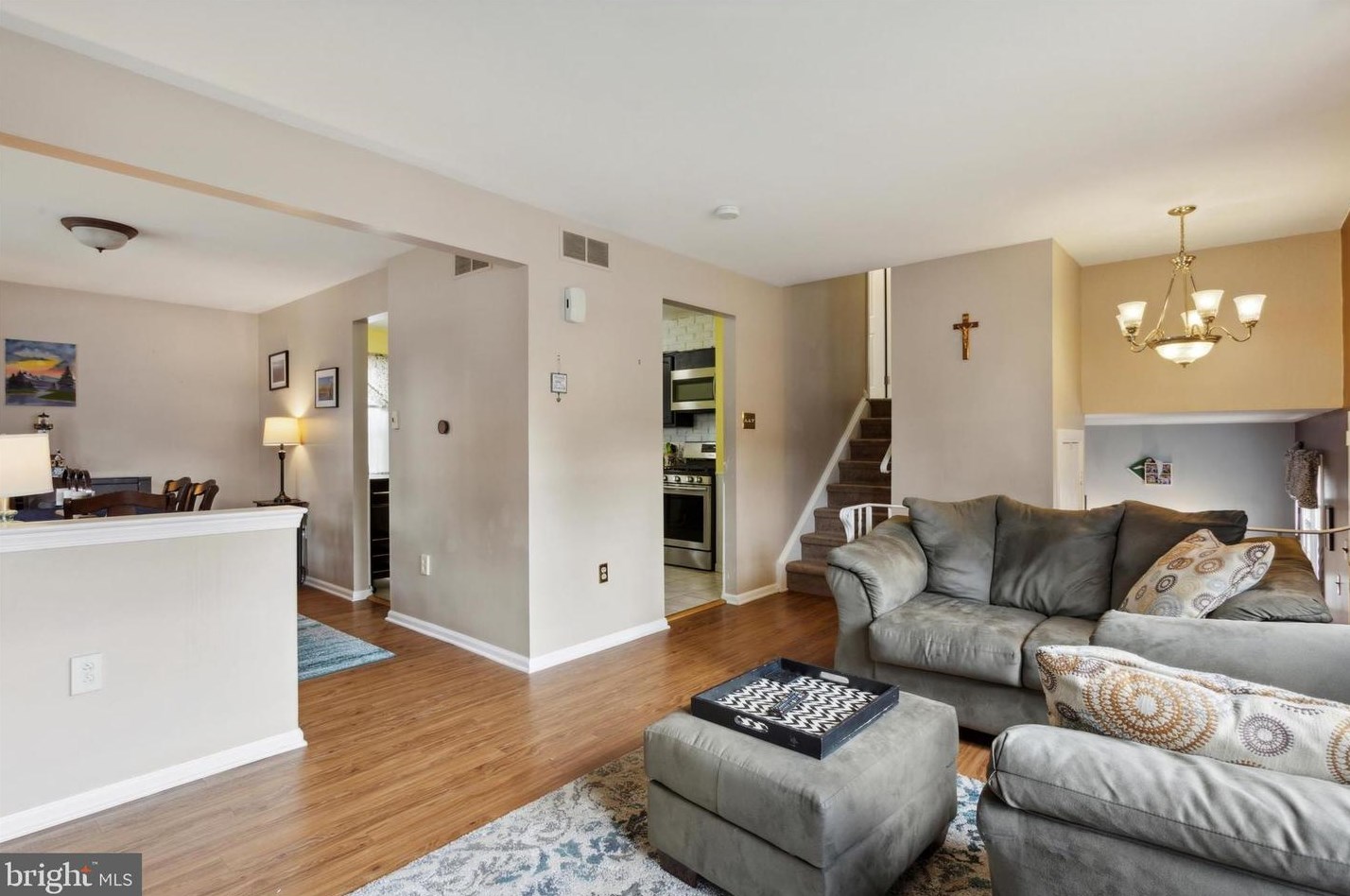 266 W Pine St, Camden, NJ 08106