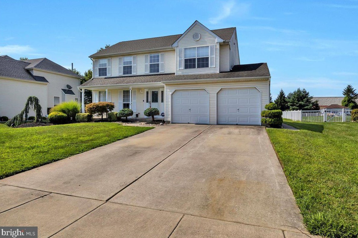 6 Redbud Dr, Erial, NJ 08081