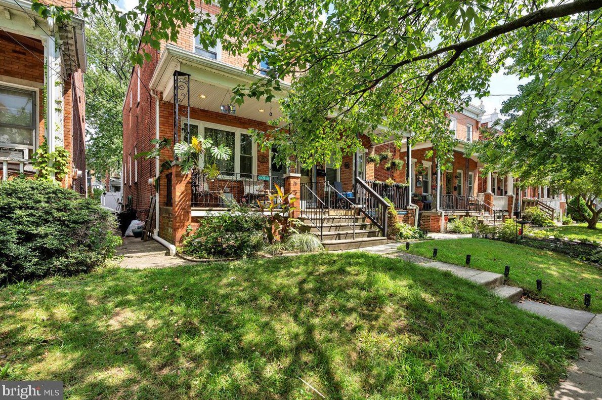 28 Lincoln Ave, Camden, NJ 08108