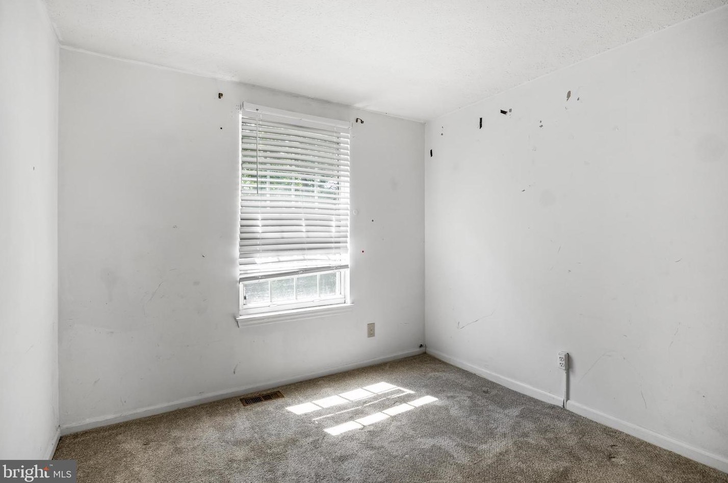 127 Villa Knoll Ct, Erial NJ  08081-2921 exterior