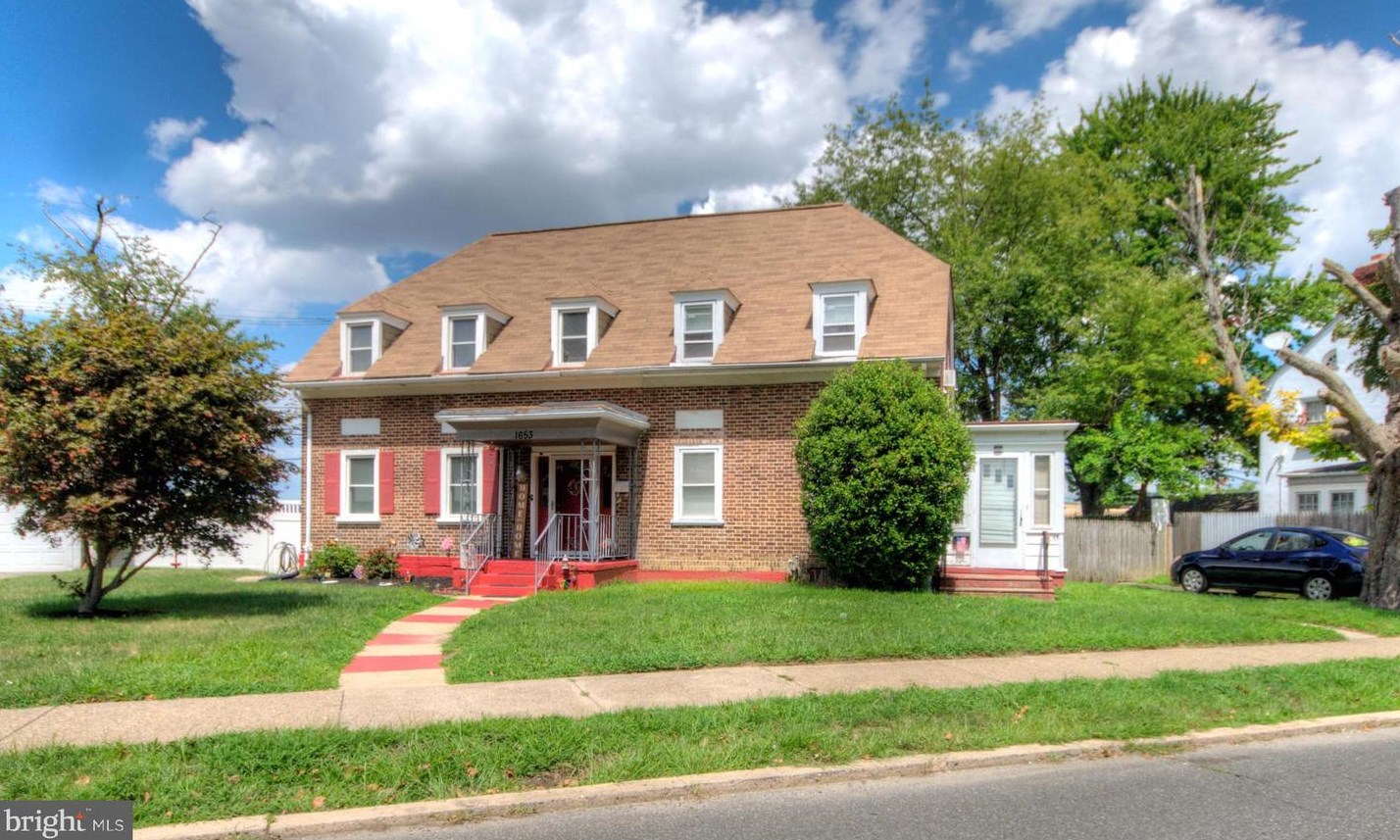 1653 Olympia Rd, Camden, NJ 08104