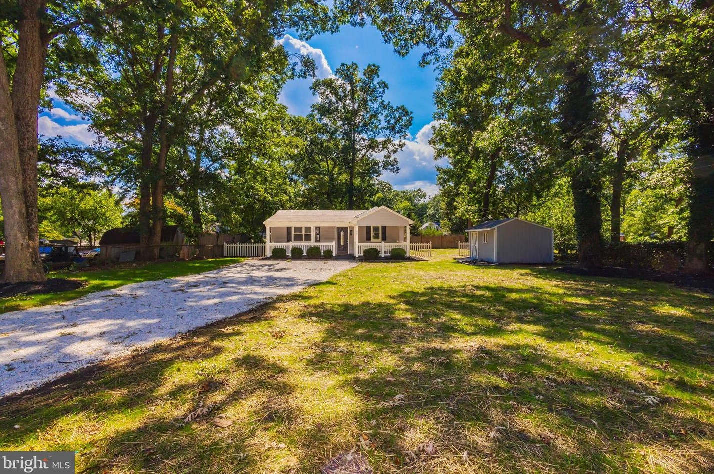 66 E Branch Ave, Pine Hill, NJ 08021