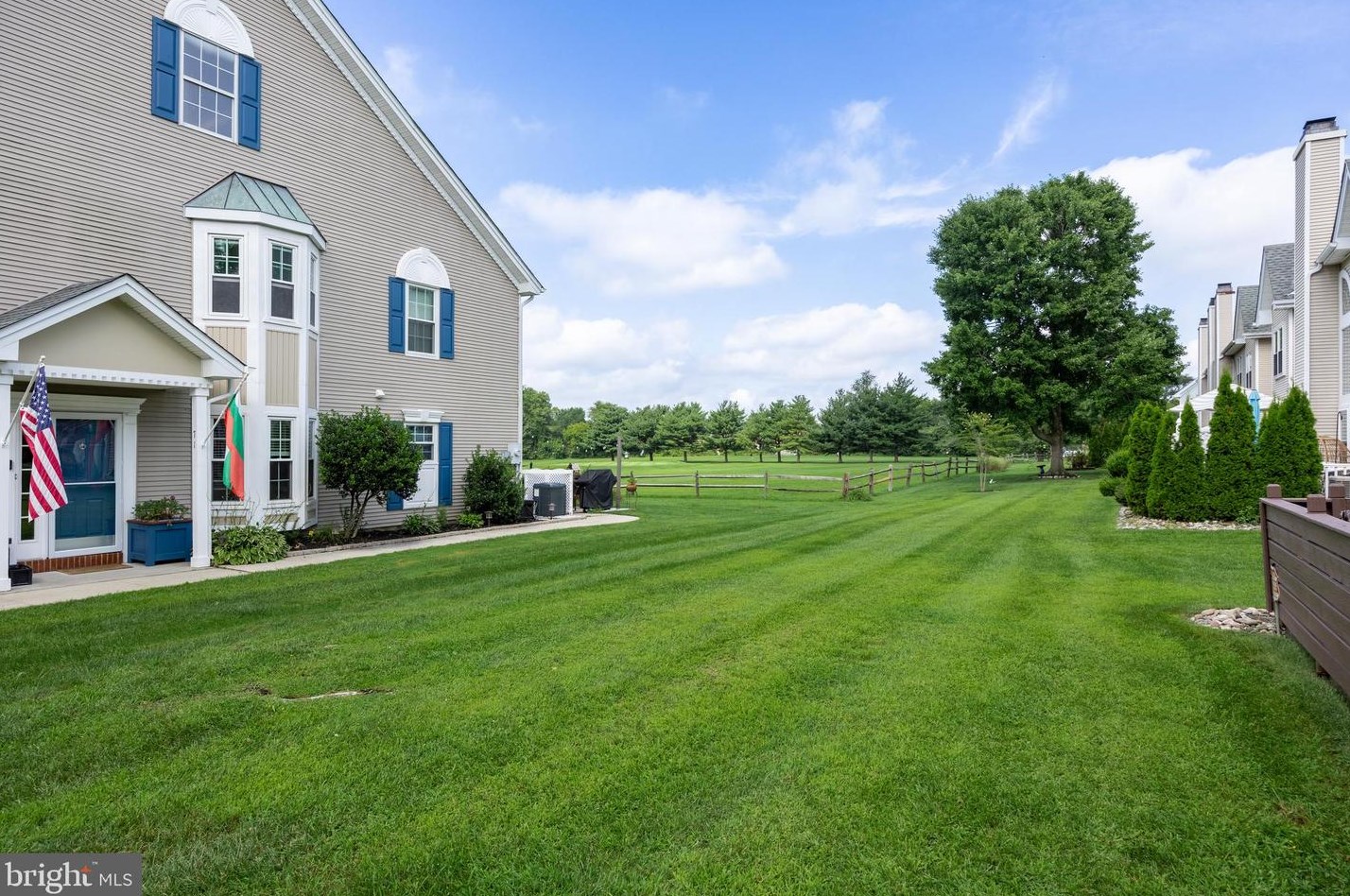 93 La Costa Dr, Blenheim, NJ 08012