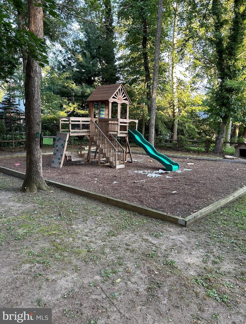 509 Strawbridge Ave, Camden NJ  08108-1814 exterior