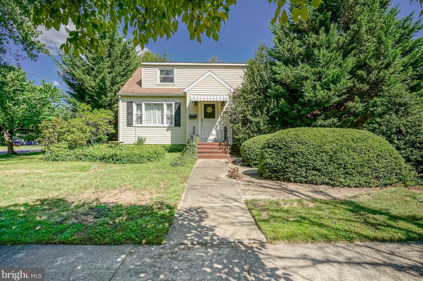 143 W Madison Ave, Magnolia, NJ 08049