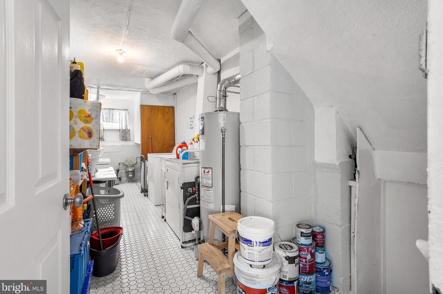 2633 Finlaw Ave, Camden NJ 08109-3117 exterior