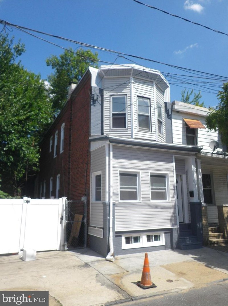 1111 Mechanic St, Camden, NJ 08104