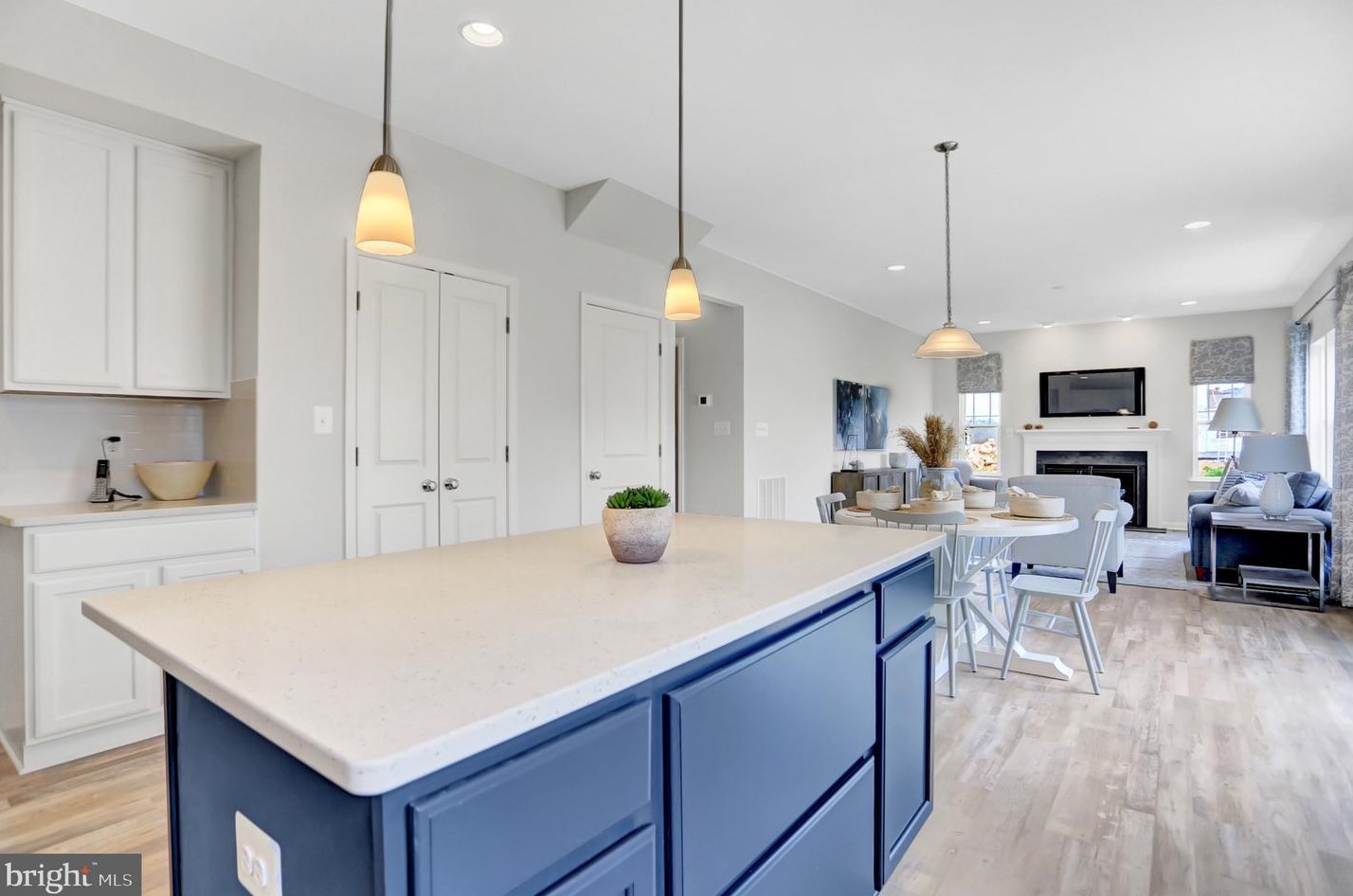 28 Primrose Ln, Blenheim, NJ 08012