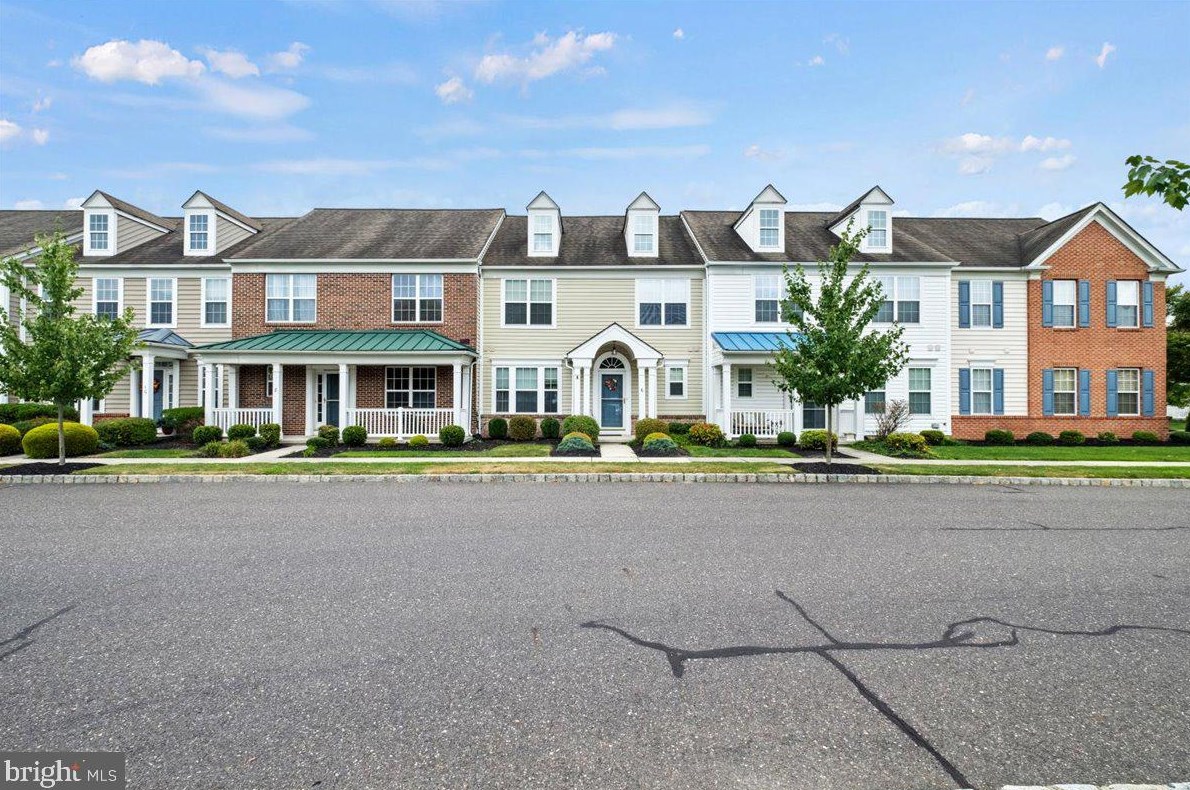 6 Alyce Ln, Franklin Township, NJ 08043