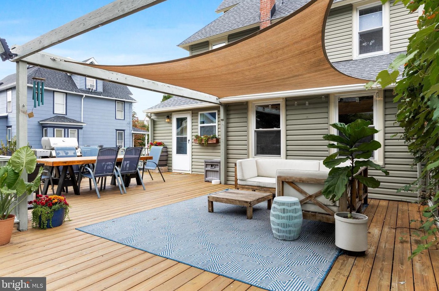 6348 Irving Ave, Camden NJ 08109-2419 exterior