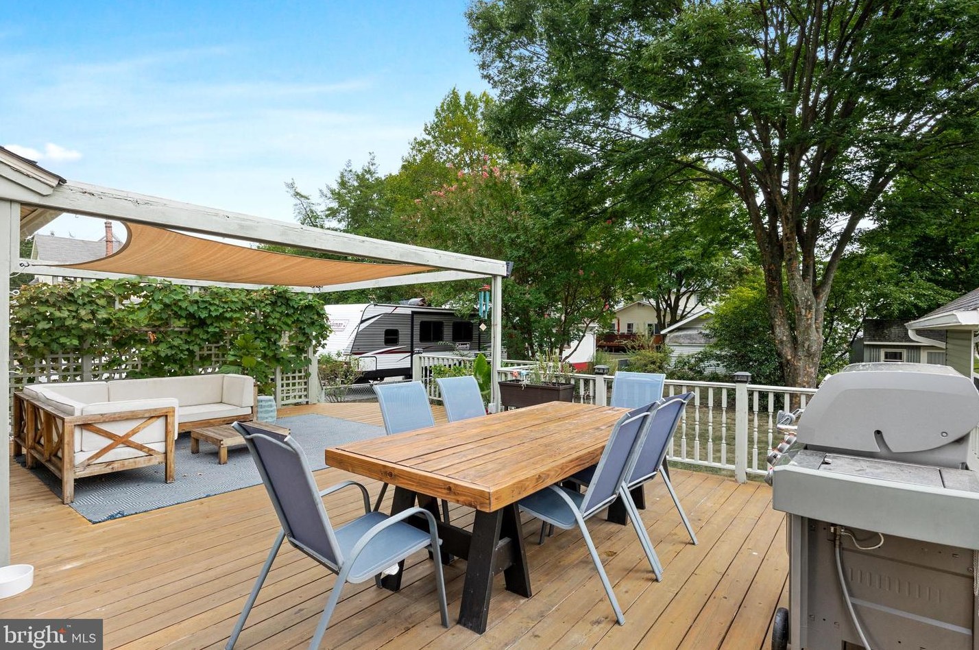 6348 Irving Ave, Camden NJ 08109-2419 exterior