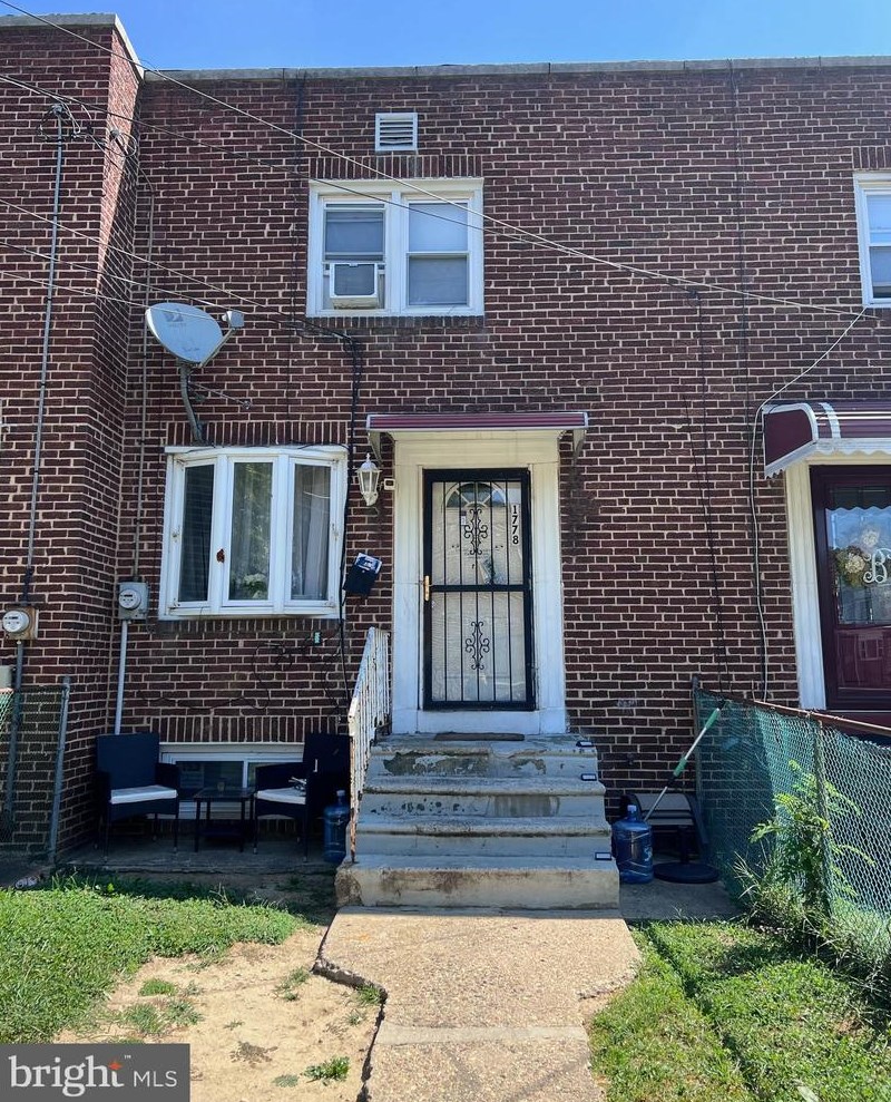 1778 Pershing St, Camden, NJ 08104