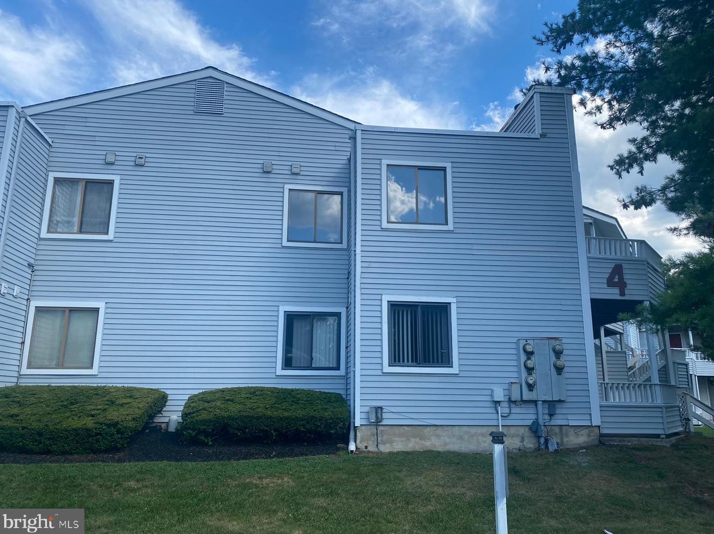 402 Shelby Ct, Erial, NJ 08081