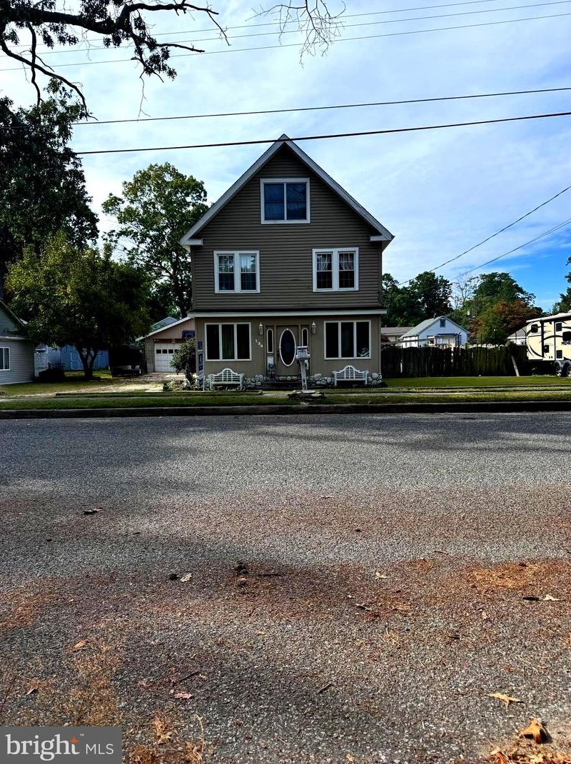 130 9th Ave, Pine Hill, NJ 08021-6354