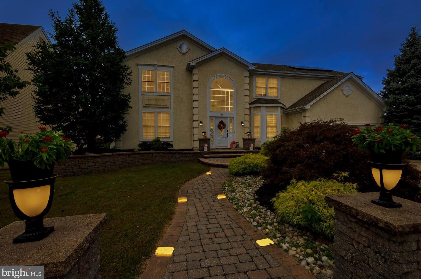 5 Slate Ct, Erial, NJ 08081