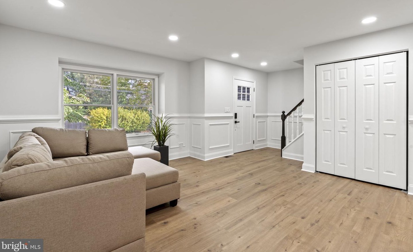 307 Cooper St, Camden NJ  08102-1116 exterior