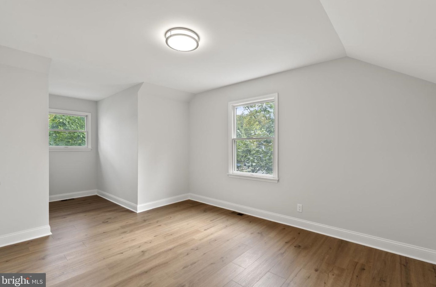 307 Cooper St, Camden NJ  08102-1116 exterior