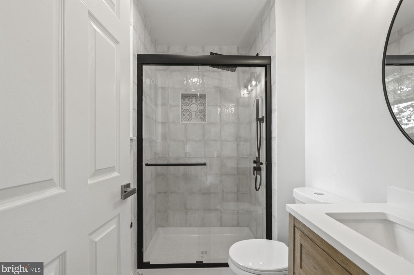 307 Cooper St, Camden NJ  08102-1116 exterior