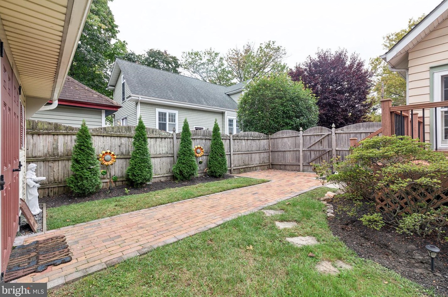 314 Windsor Ave, Haddonfield NJ 08033-1142 exterior