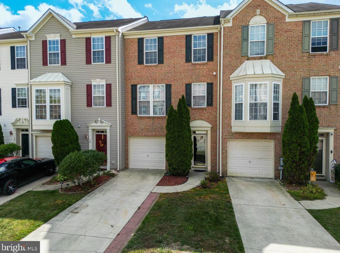 68 Colts Neck Dr, Erial, NJ 08081