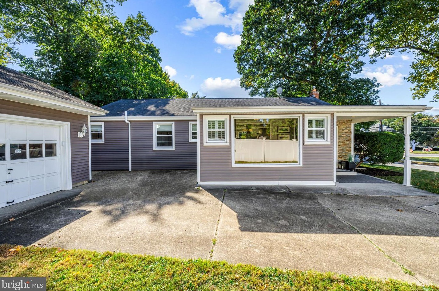 401 White Horse Pike, Haddon Heights NJ 08035-1925 exterior