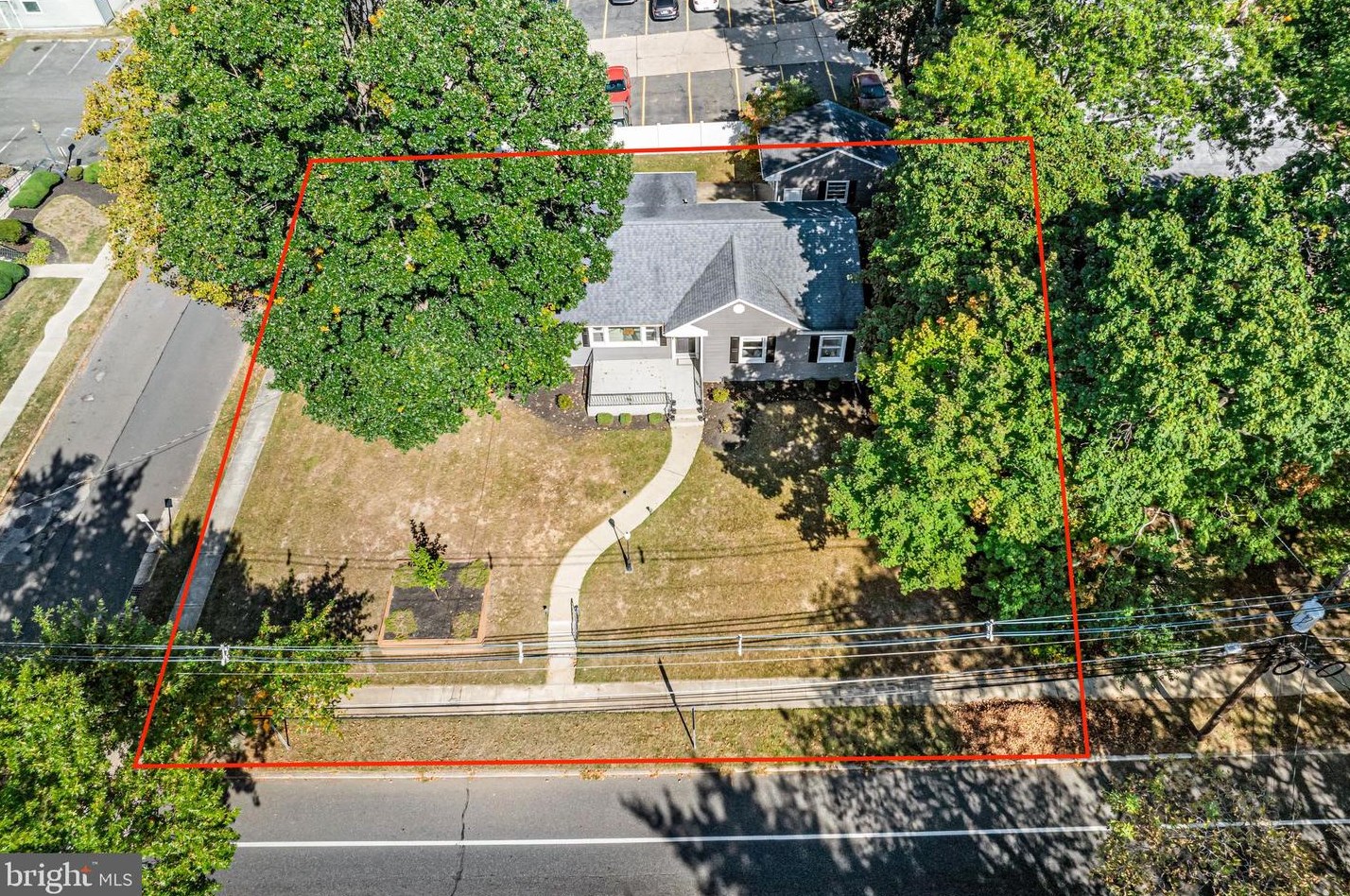 401 White Horse Pike, Haddon Heights NJ 08035-1925 exterior