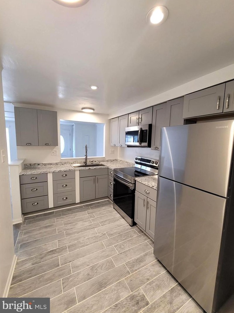 1907 Greenwood Dr, Lindenwold, NJ 08021