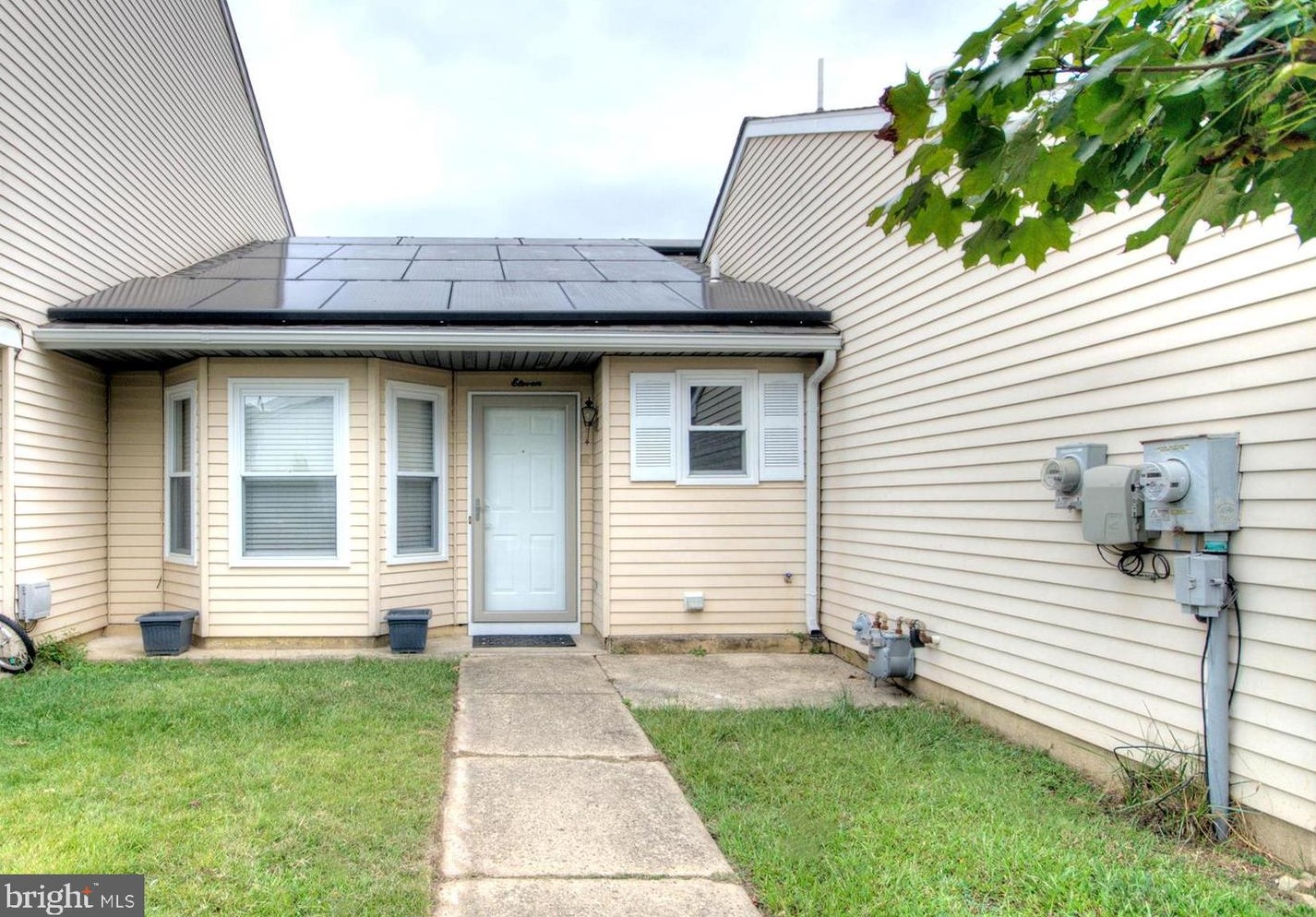 11 Heywood Ln, Erial, NJ 08081