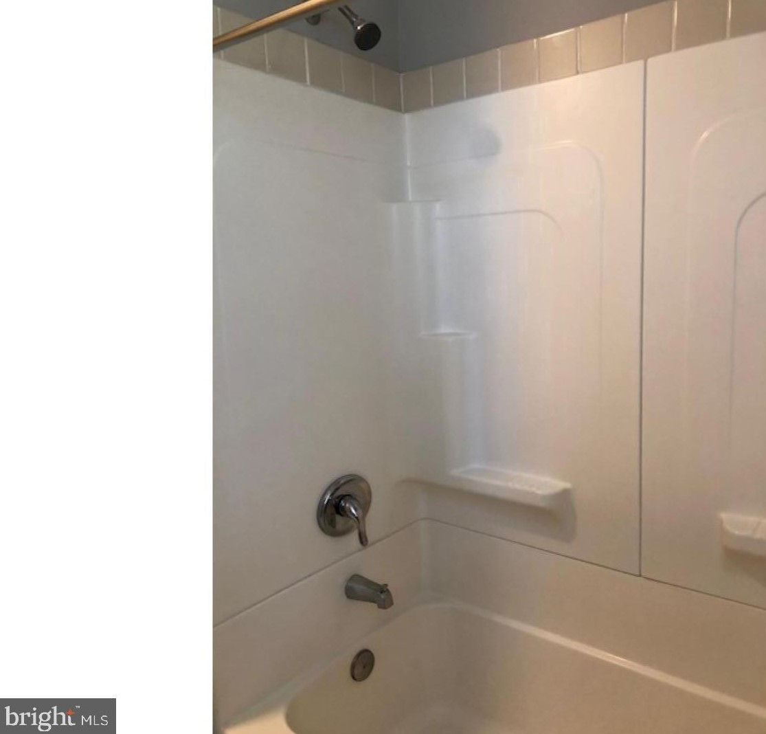 816 Collings Ave, Camden NJ  08107-1748 exterior