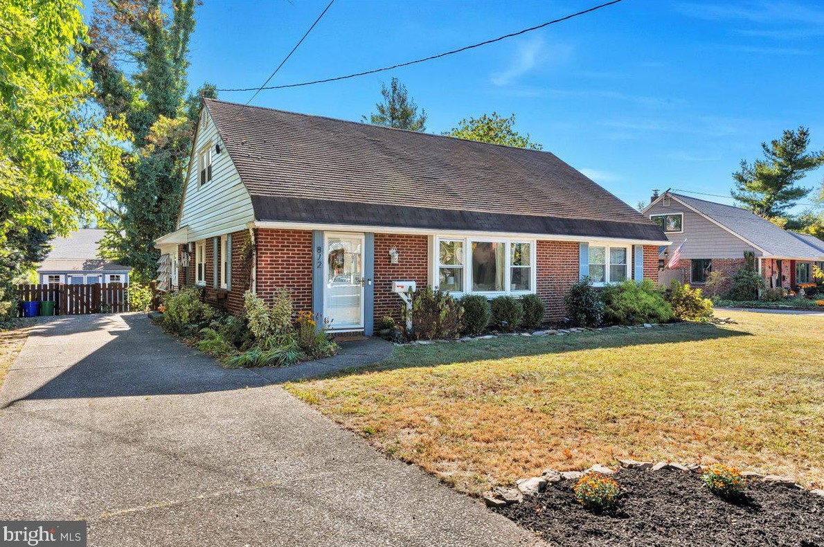 872 Mercer Dr, Haddonfield, NJ 08033