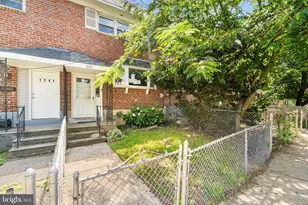 1239 Lake Shore Dr, Camden, NJ 08104 - Photo 2