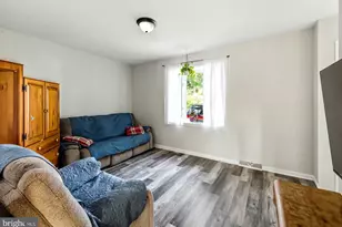 25 Estates Ct, Pine Hill, NJ 08021 - Photo 4