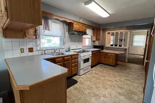 27 Temple Ave, Stratford, NJ 08084 - Photo 10