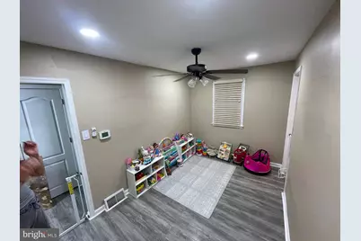 241 Warren Avenue, Bellmawr, NJ 08031 - Photo 12