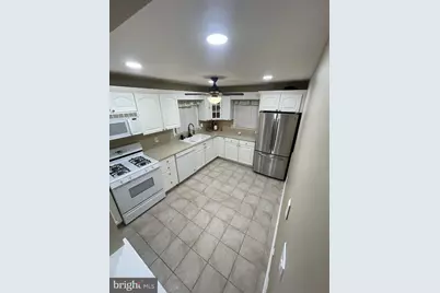 241 Warren Avenue, Bellmawr, NJ 08031 - Photo 8