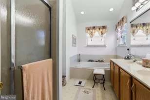 4 Lexington Park Rd, Sicklerville, NJ 08081 - Photo 36