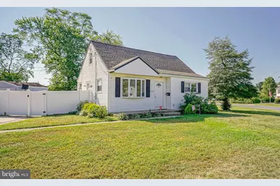 512 E Church Street, Gloucester Township, NJ 08012 - Photo 1