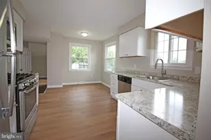 27 W Kennedy Dr, Clementon, NJ 08021 - Photo 12