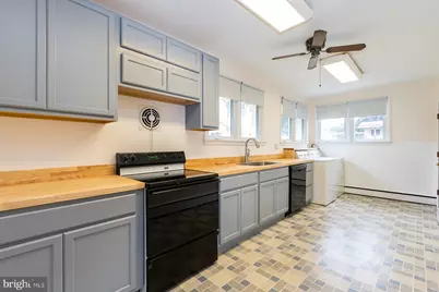 525 W Evesham Road, Runnemede, NJ 08078 - Photo 12