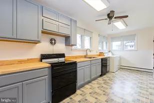 525 W Evesham Rd, Runnemede, NJ 08078 - Photo 12